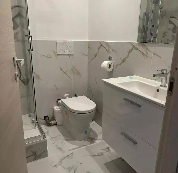 پانسیون Redamare Suites