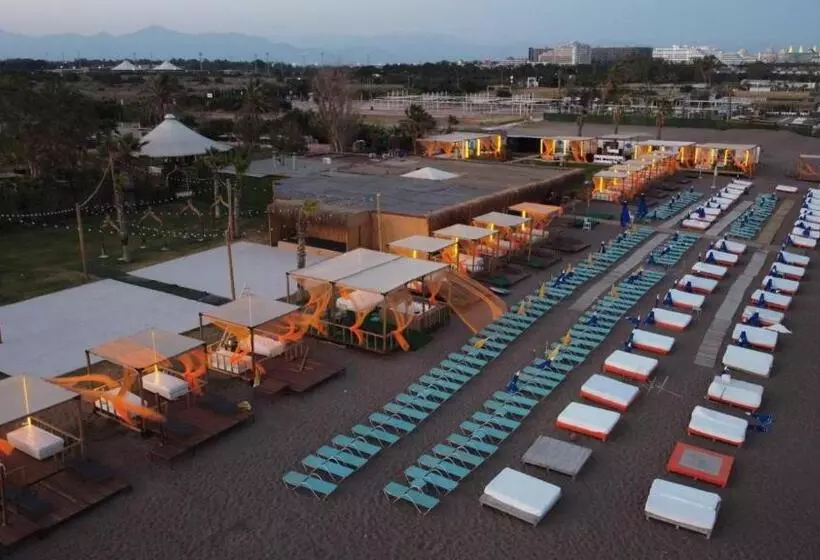 Regenesis Hotel & Spa