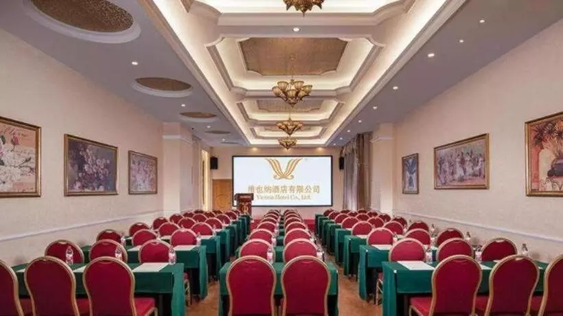 Vienna International Hotel Shenzhen North Railway Station Wanzhongcheng