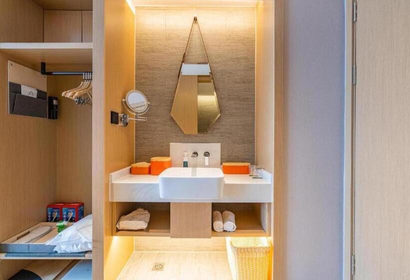 Atour Hotel Wuxi Huishan Economic Development Zone