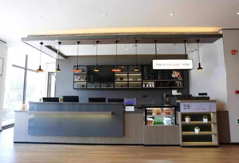 Hanting Hotel Chifeng Qiaobei Financial Logistics Port