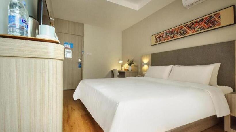 Hanting Hotel Luzhou Bell And Drum Tower