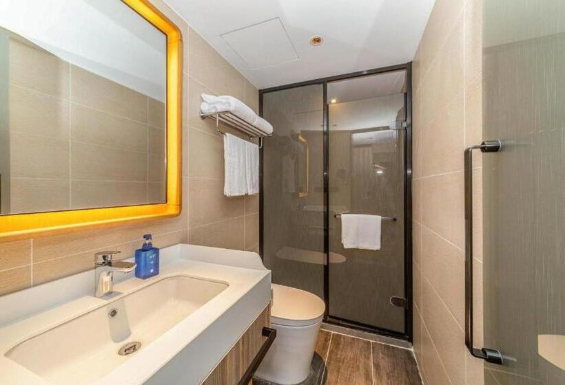 Hanting Hotel Shanghai Huaihai Zhong Road Metro Station