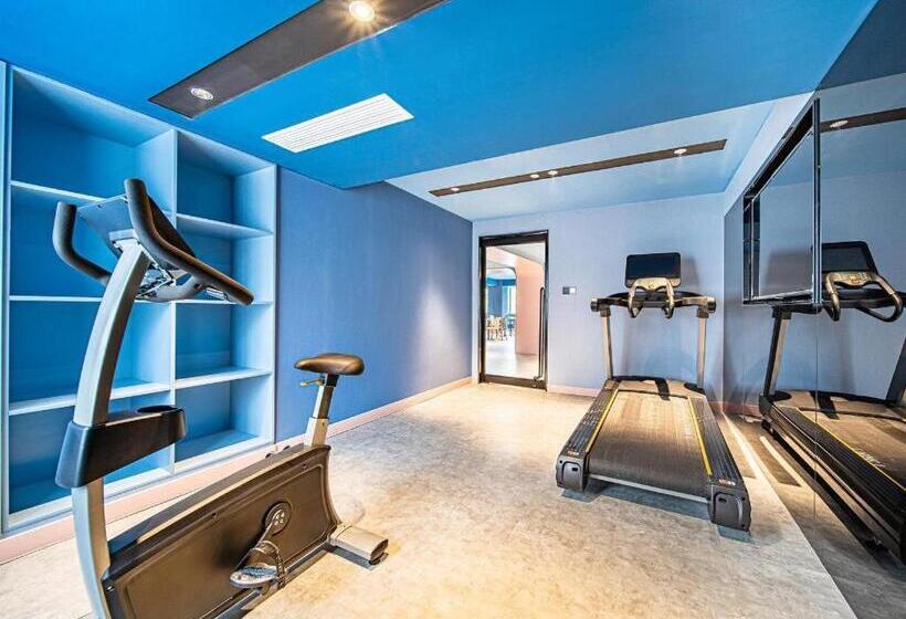 Hanting Hotel Zunyi Site Of Association Dingzikou