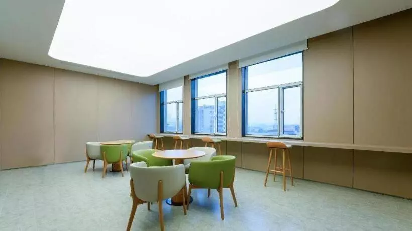 Ji Hotel Jiujiang Railway Station Plaza