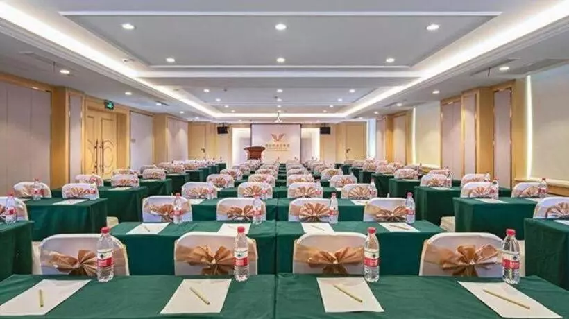 Venus International Hotel Heilongjiang Qiqihar Longhua Road Middle Ring Dashan New Market
