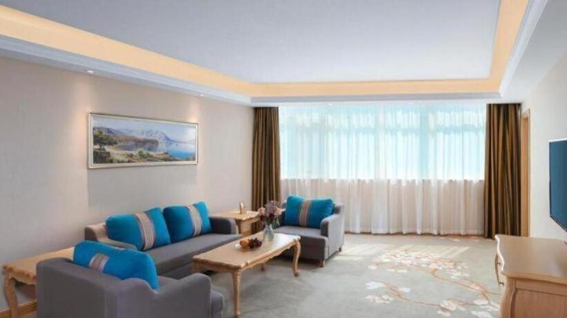 Vienna Hotel Shandong Dezhou Government Shopping Plaza