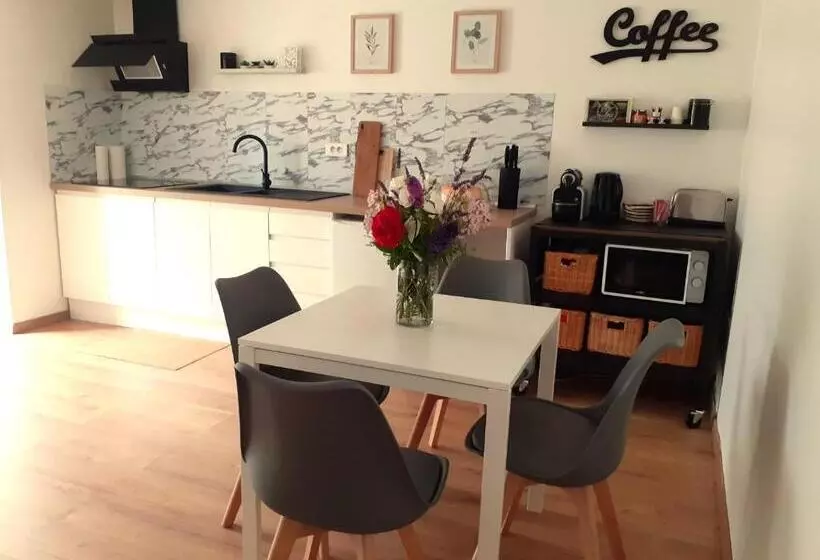 ベッドアンドブレックファースト La Maison De Sama à Paris Près Du Métro