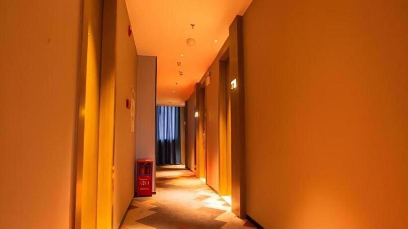 Borrman Hotel Zhanjiang Wuchuan Jinsha Plaza