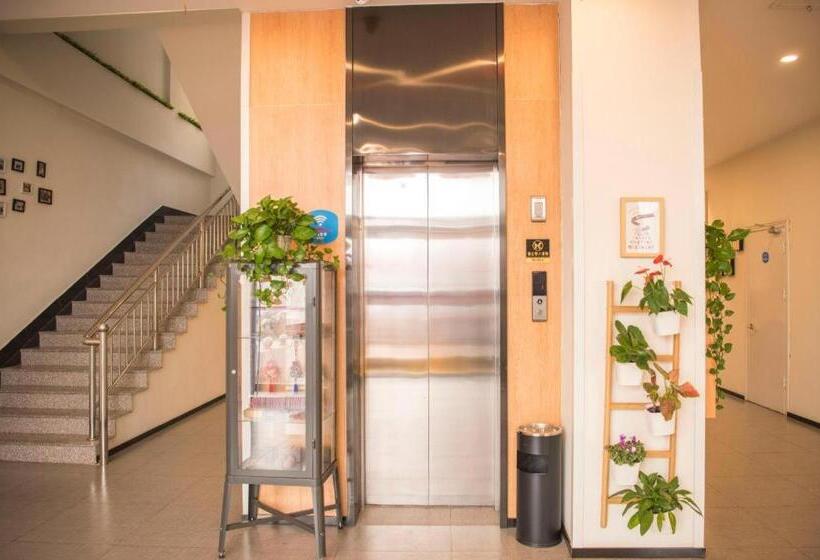 Hanting Hotel Baoding Yi County Culture Square