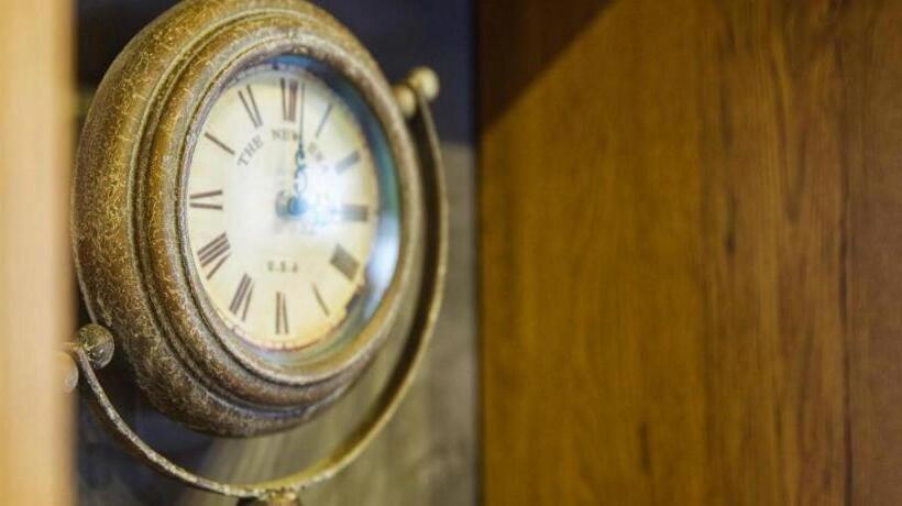 Hotel James Joyce Coffetel·yan An Railway Station Northwest Bureau Old Site