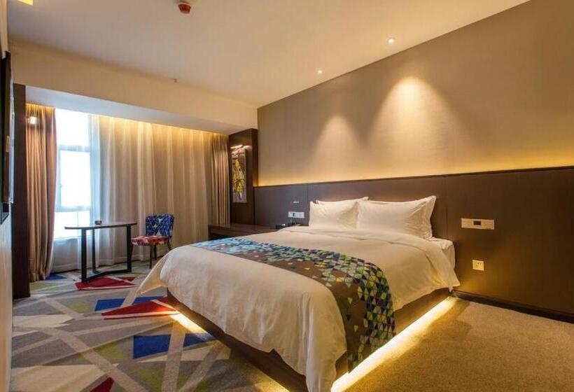 هتل Zmax Hankou Railway Station