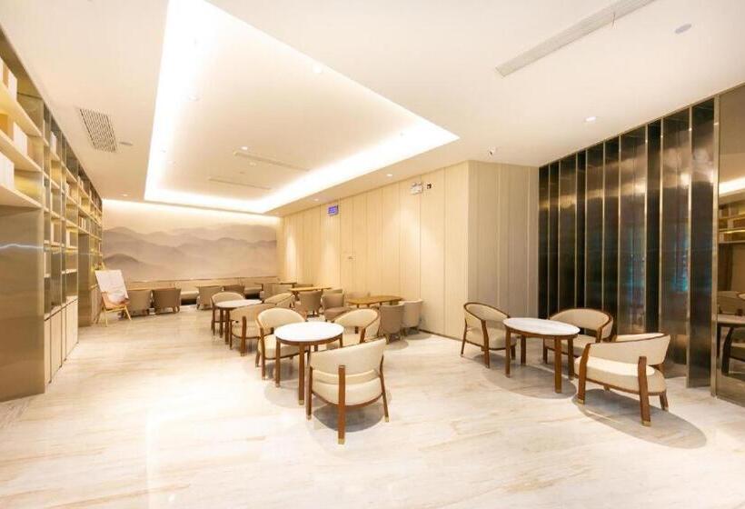 Ji Hotel Nanjing Zhujiang Road Beimen Bridge