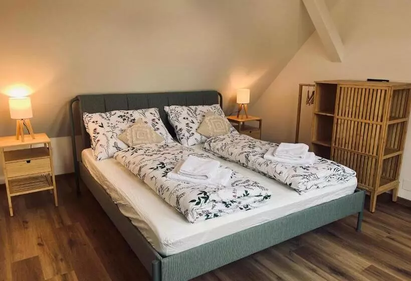 Majatalo Apartmány V Zahradě