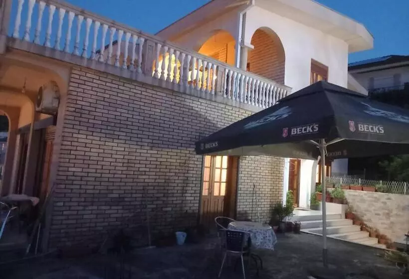 Ulpiana   Apartments,rooms,hostel