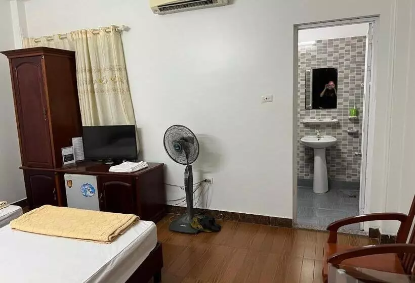 تختخواب و صبحانه Anh đào