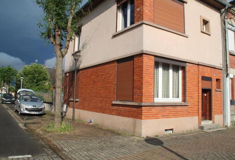 مبيت وإفطار Salamandres