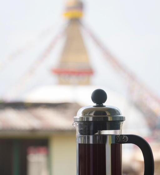 تختخواب و صبحانه Sherwi Hyul