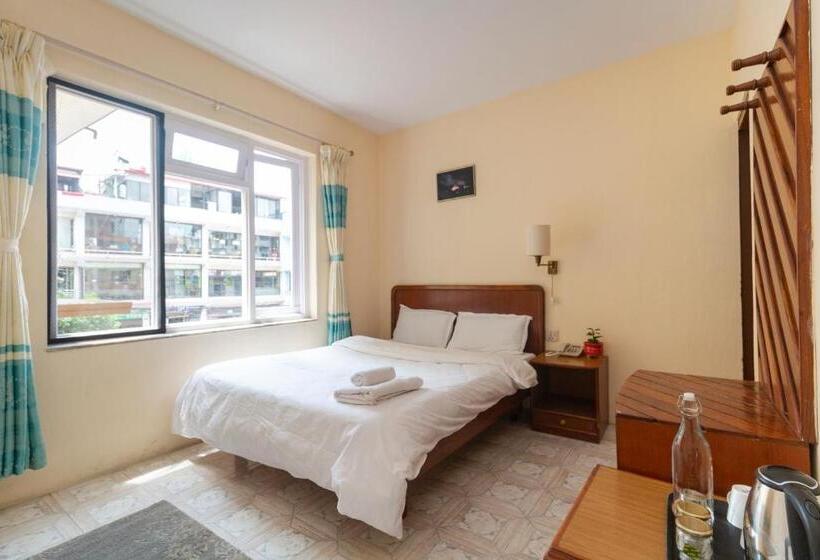 تختخواب و صبحانه Sherwi Hyul