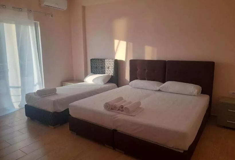 Dhanil Hotel Borsh Himare