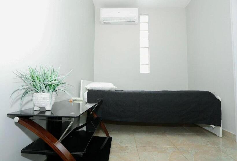 استراحتگاه Ecomar Rentals