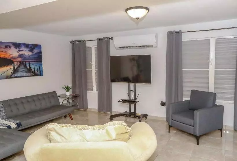 استراحتگاه Ecomar Rentals