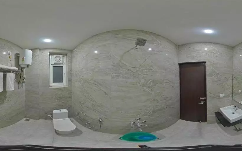 Tathastu Hotels & Banquet Hall