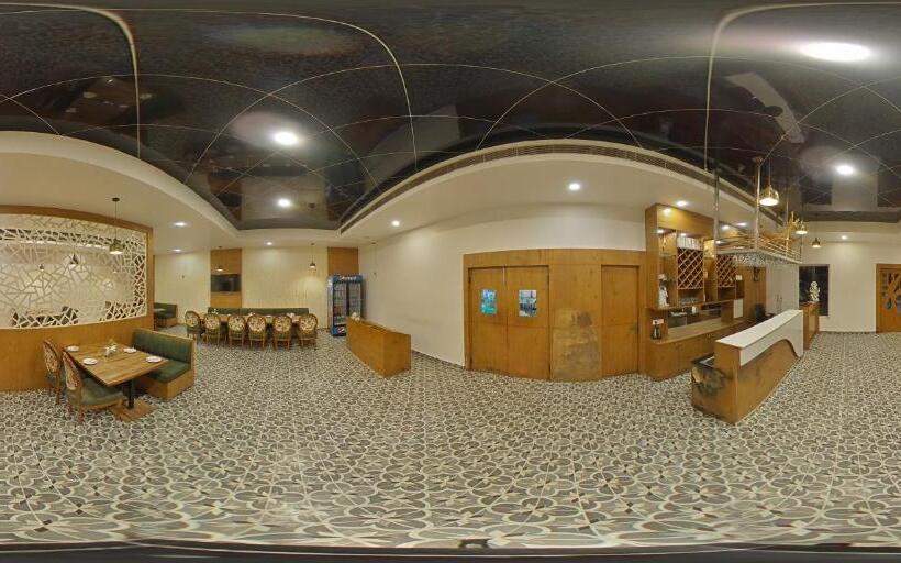 Tathastu Hotels & Banquet Hall