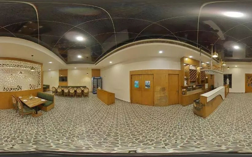 Tathastu Hotels & Banquet Hall