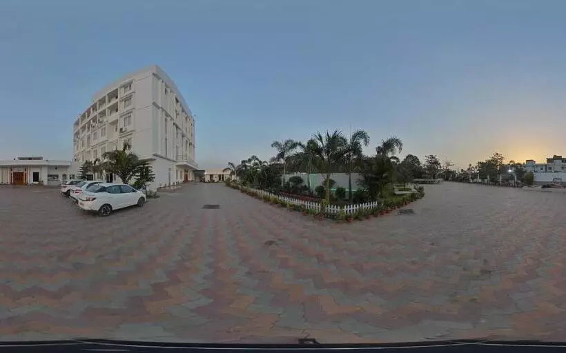 Tathastu Hotels & Banquet Hall