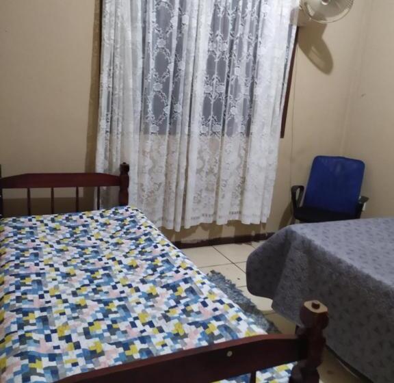 ユースホステル República Biguaçu Suíte