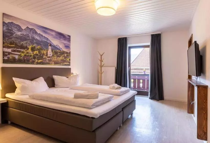 Hotelli Gasthof Zur Post Saulgrub