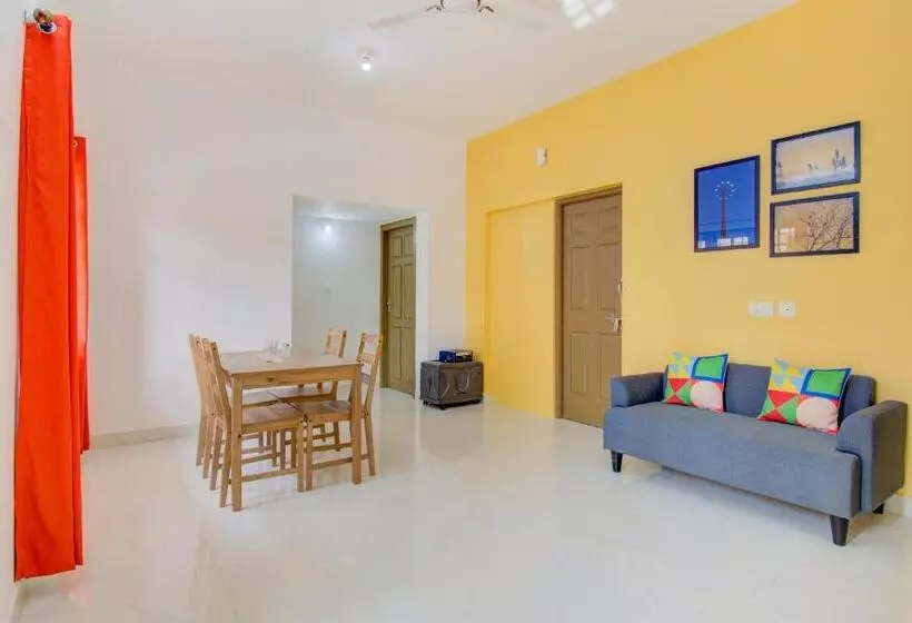 Hotelli Oyo Safura Residency