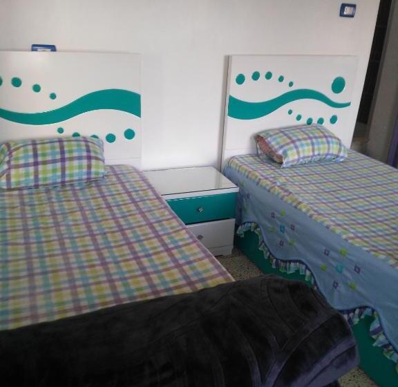 تختخواب و صبحانه Baba Dool