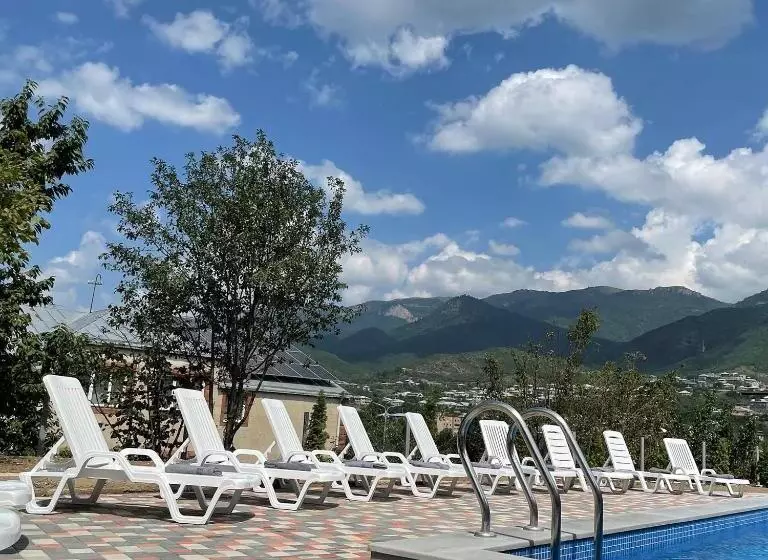 ベッドアンドブレックファースト Kamar Hotel Ijevan