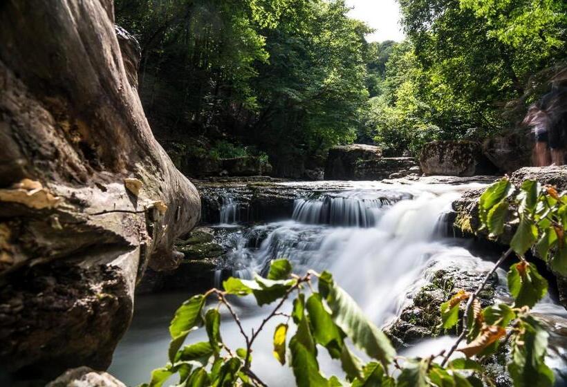 Hotelli Apaga Resort