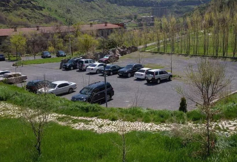 هتل Arzni Health Resort