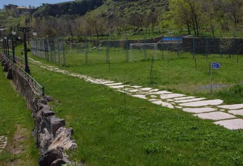 هتل Arzni Health Resort