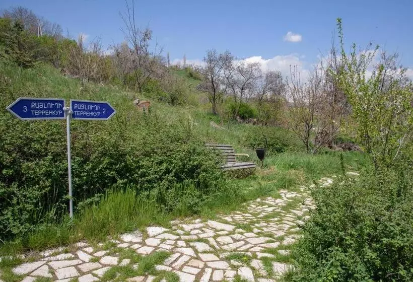 هتل Arzni Health Resort