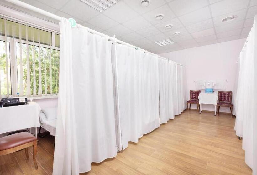 בית מלון כפרי Arzni Health Resort