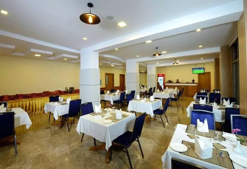 هتل H Valley Yangon
