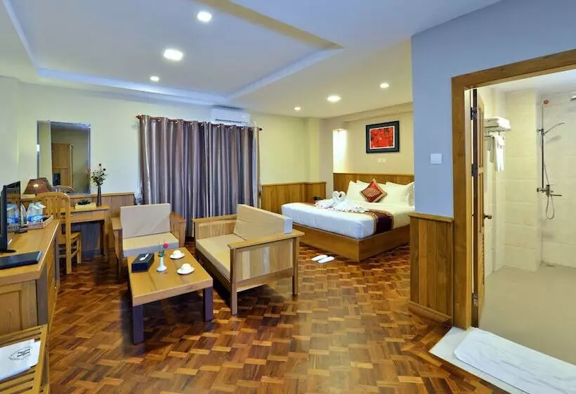 هتل H Valley Yangon