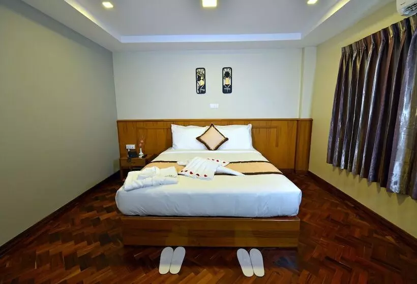 هتل H Valley Yangon