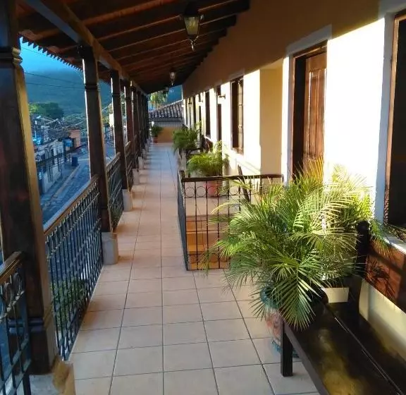 هتل Berakah B&b Central Park