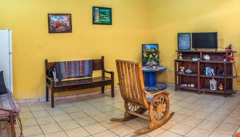 هتل Berakah B&b  Central Park