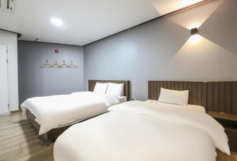 Namwon Sanriji Hotel Pension