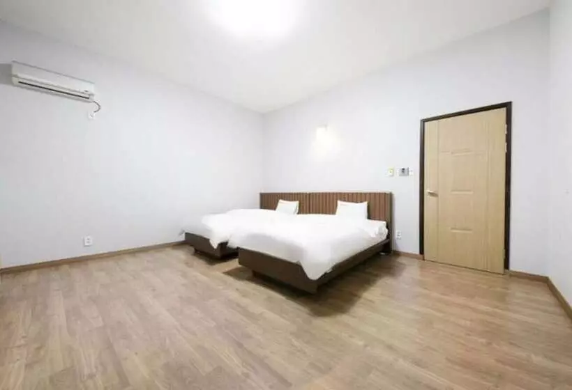 Namwon Sanriji Hotel Pension