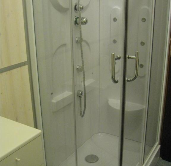 تختخواب و صبحانه Alla Gledizia