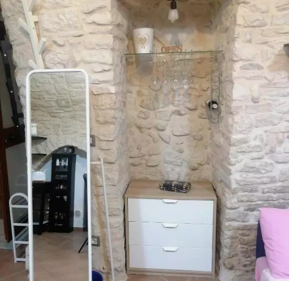 Aamiaismajoitus (B&B) Unique White Stone Studio