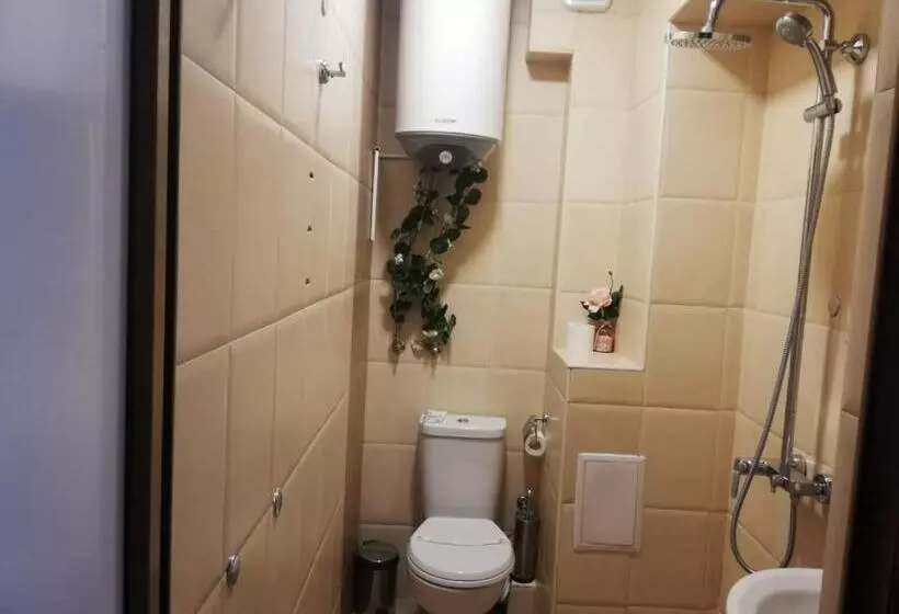 ホテル Golden Rooms